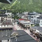 Beautiful In Centre With Superb Mountain Views