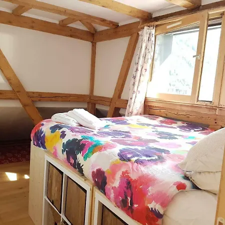 Beautiful In Centre With Superb Mountain Views Apartament *