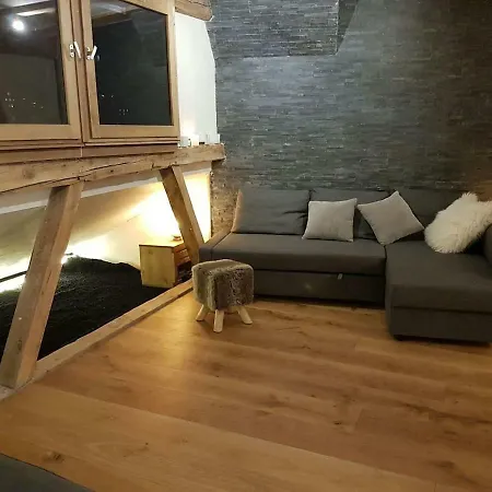 Beautiful In Centre With Superb Mountain Views Chamonix