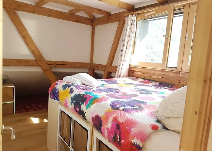 Beautiful In Centre With Superb Mountain Views Apartament *