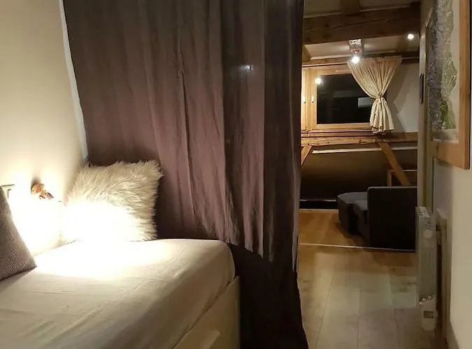 Beautiful In Centre With Superb Mountain Views Apartament