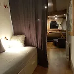 Beautiful In Centre With Superb Mountain Views Апартаменти
