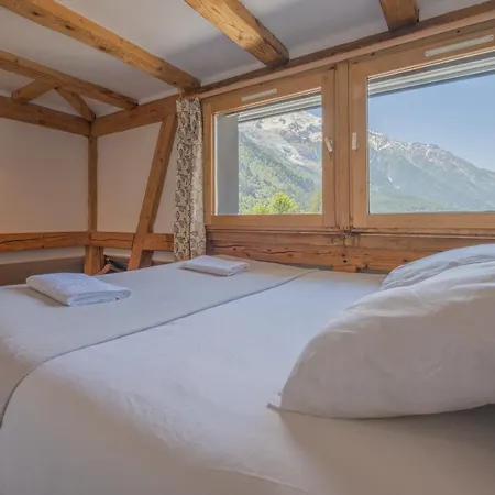 Beautiful In Centre With Superb Mountain Views * Chamonix Mont Blanc