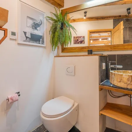 Apartamento Beautiful In Centre With Superb Mountain Views