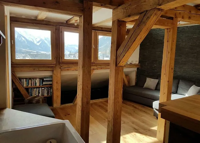 Апартаменты Beautiful In Centre With Superb Mountain Views *