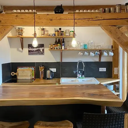 公寓 Beautiful In Centre With Superb Mountain Views *