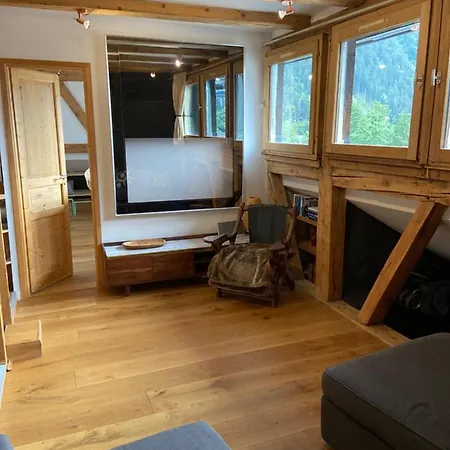 Beautiful In Centre With Superb Mountain Views * 霞慕尼